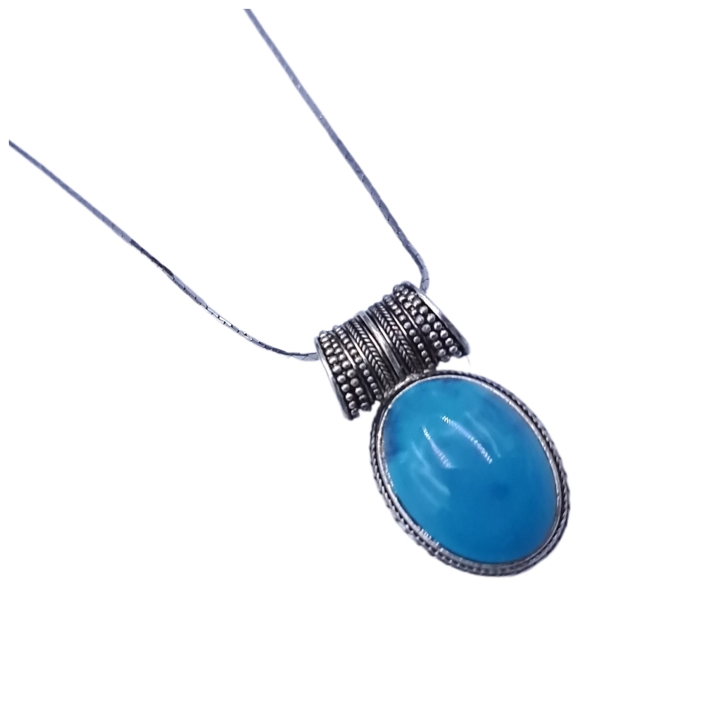 Silver Tone Blue Stone Pendant Necklace • Boho Southwestern Style - Picture 3 of 4